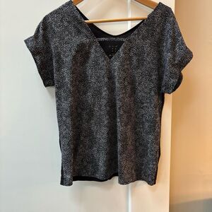 A new day knit Black V-Neck Women's Top size M